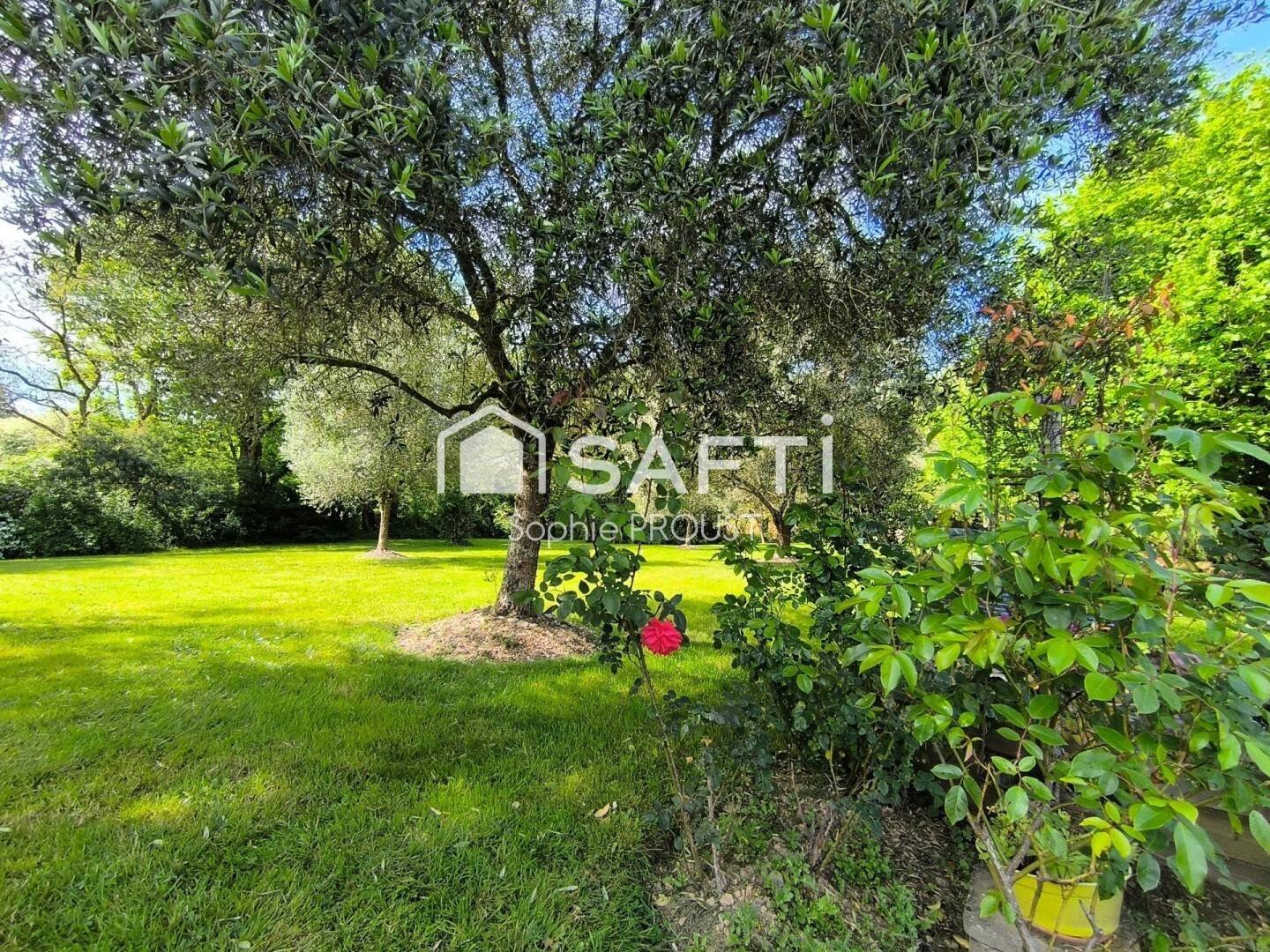 Maison à vendre, 120m², Grosbreuil