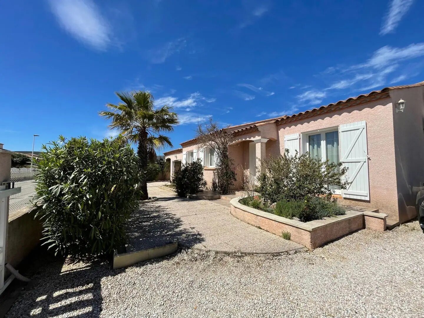 Maison à vendre, 92m², Caves