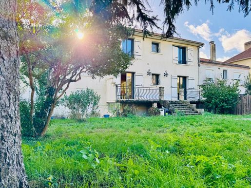 Maison 8 pièces 179 m² · à Périgueux · 179 m² · 349 900 €