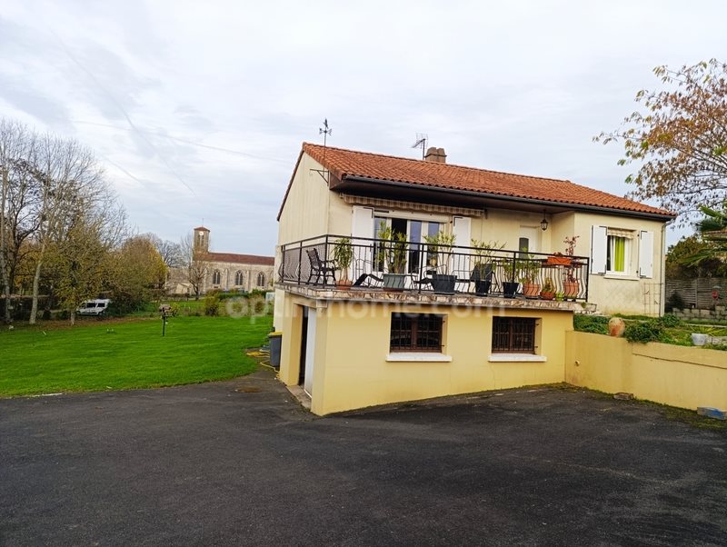 Maison à vendre, 120m², Vernoux-en-Gâtine
