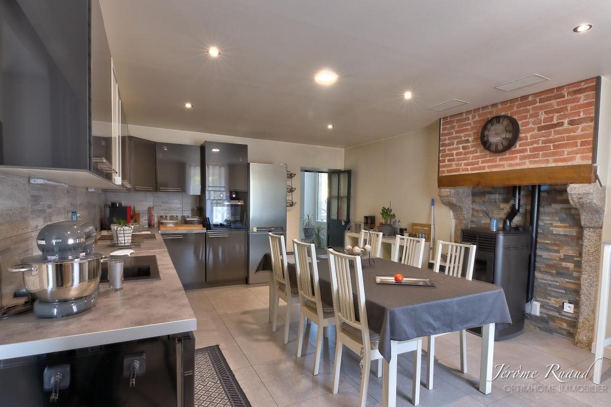 Maison à vendre, 205m², Sauviat-sur-Vige