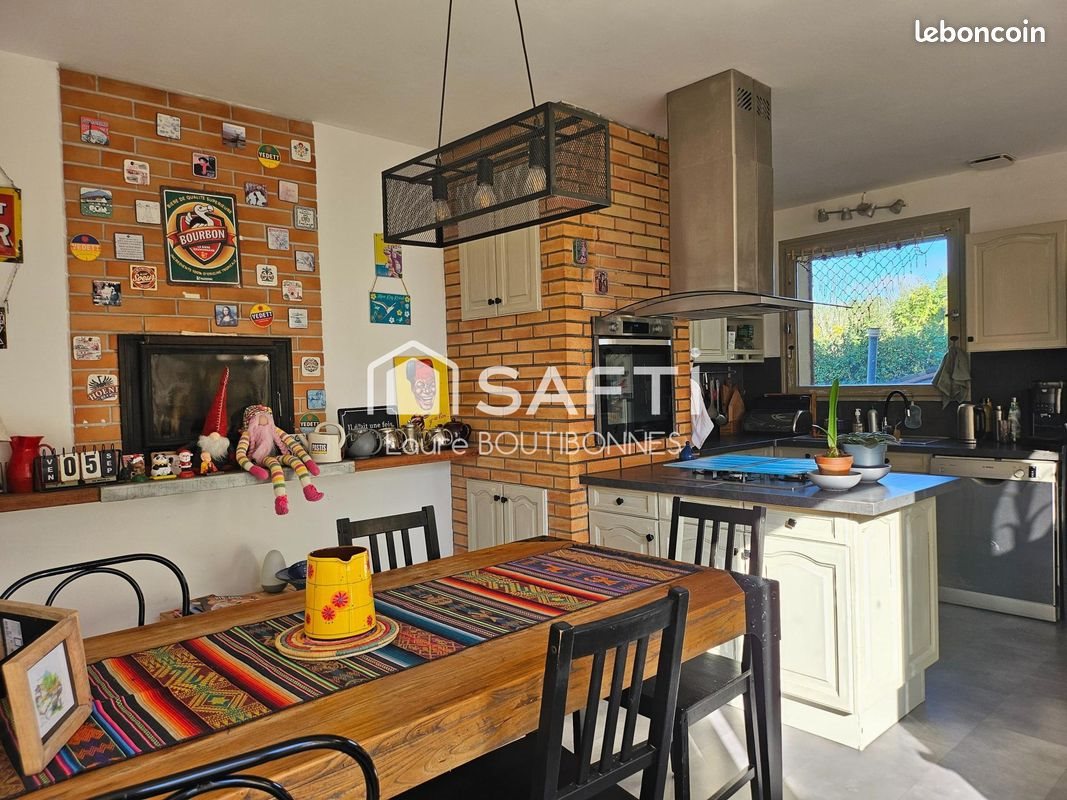 Maison à vendre, 263m², Saint-Sulpice-la-Pointe
