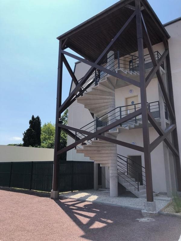 Appartement à louer, 72m², Neuville-aux-Bois