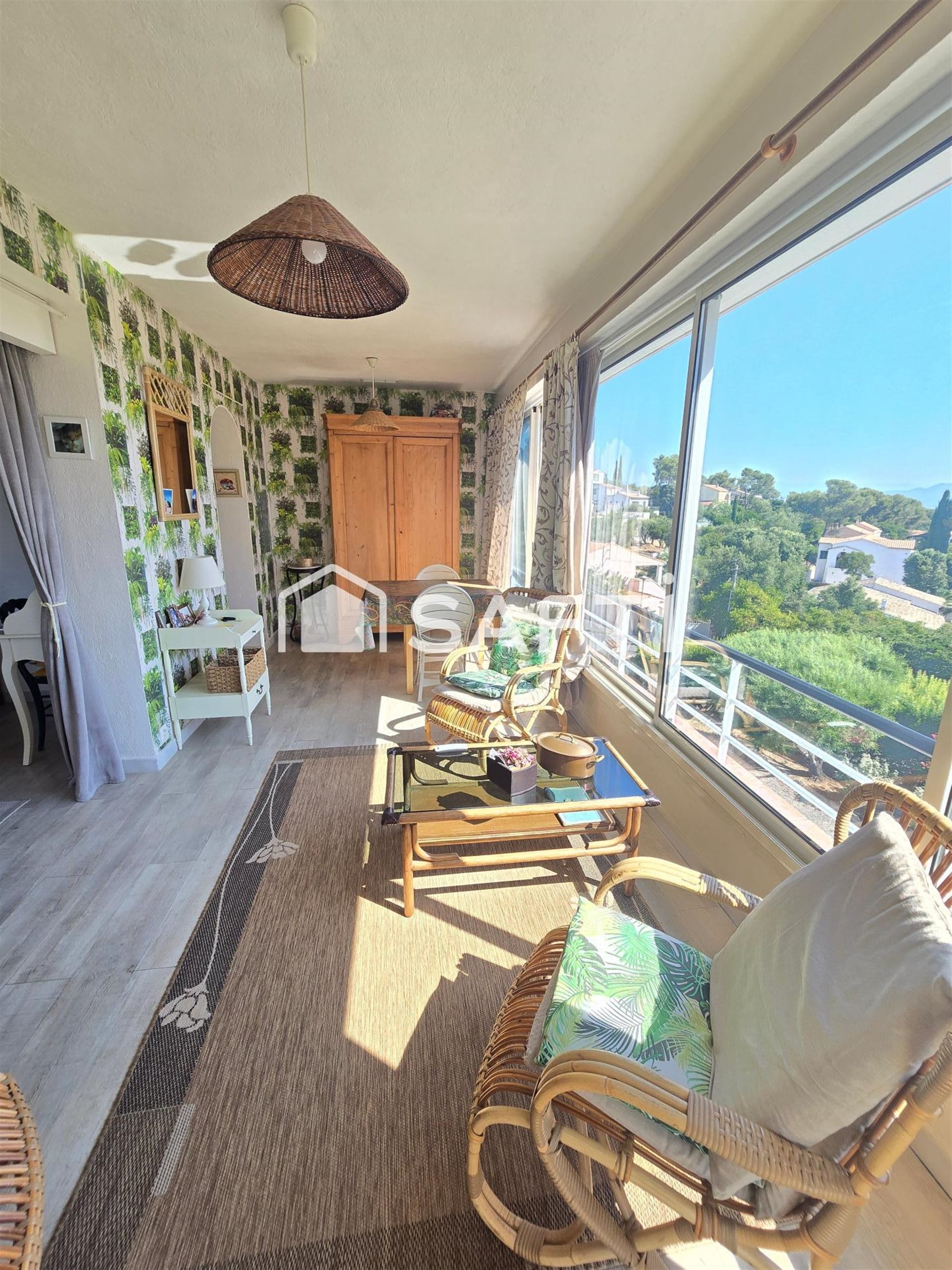 Appartement à vendre, 65m², Fréjus