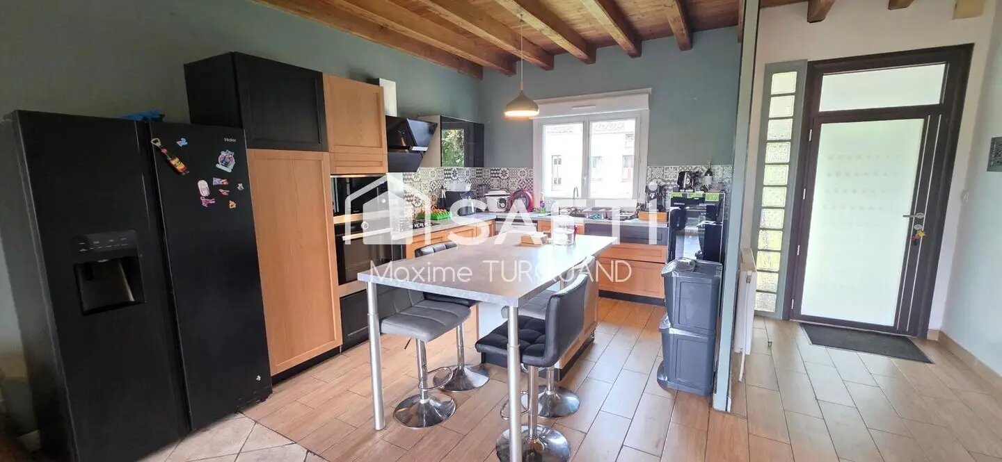 Maison à vendre, 187m², Cheffois