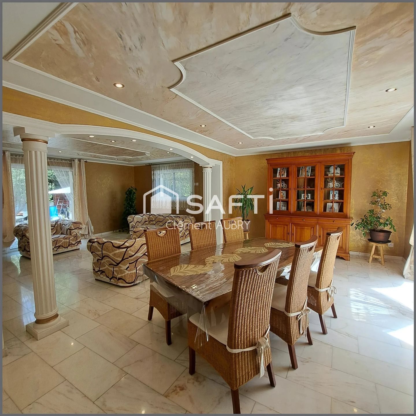 Maison à vendre, 213m², Le Genest-Saint-Isle