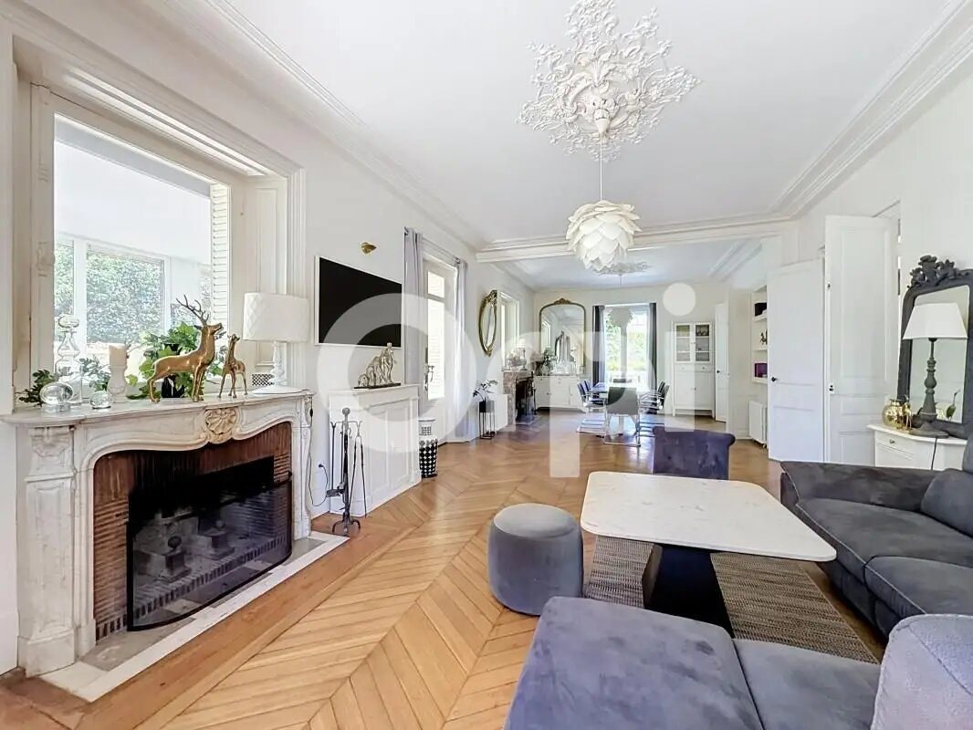 Maison à vendre, 317m², Montereau-Fault-Yonne