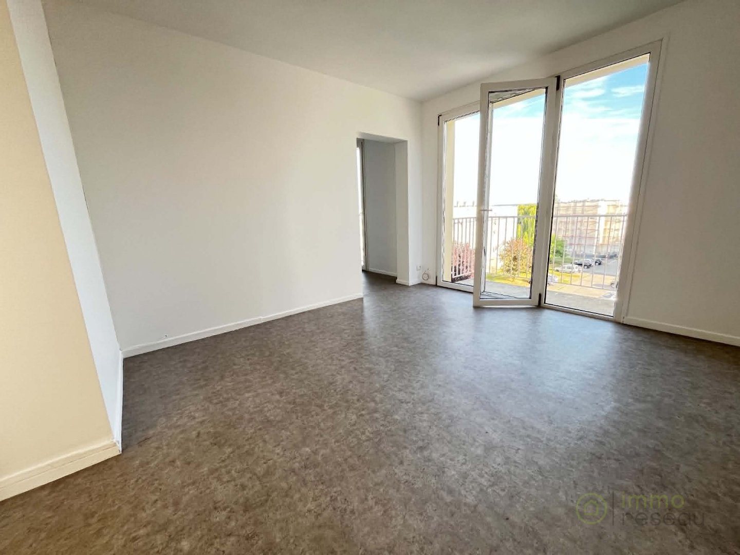 Appartement à louer, 43m², Noyon