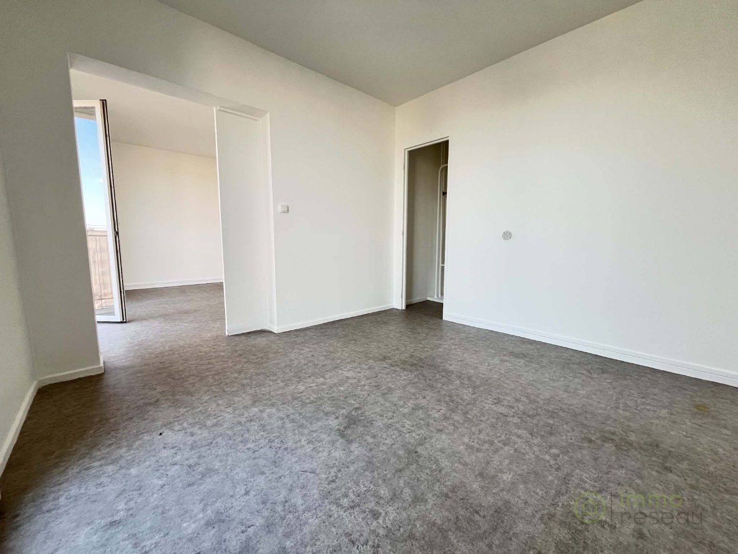 Appartement à louer, 43m², Noyon