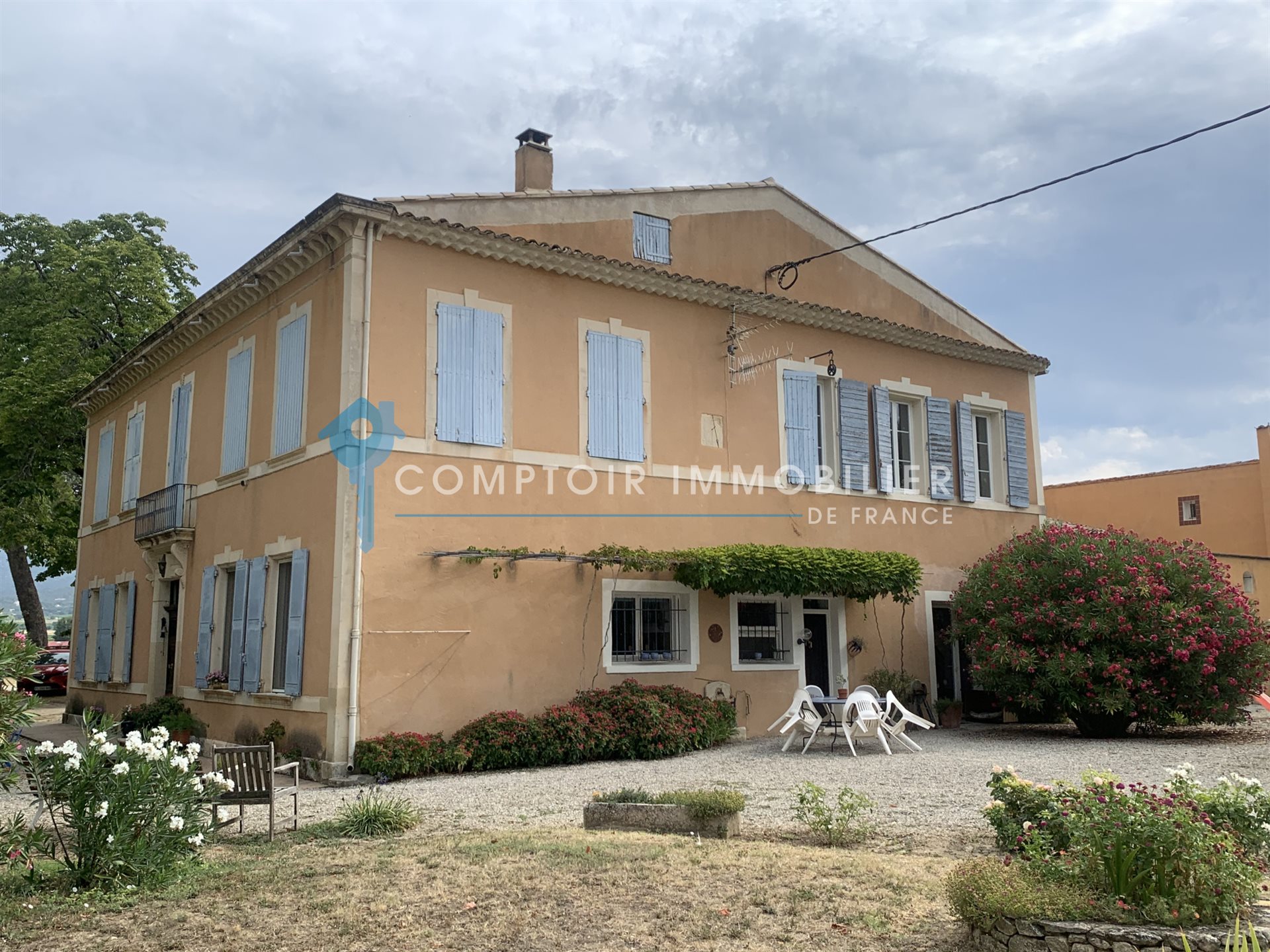 Maison à vendre, 800m², Apt