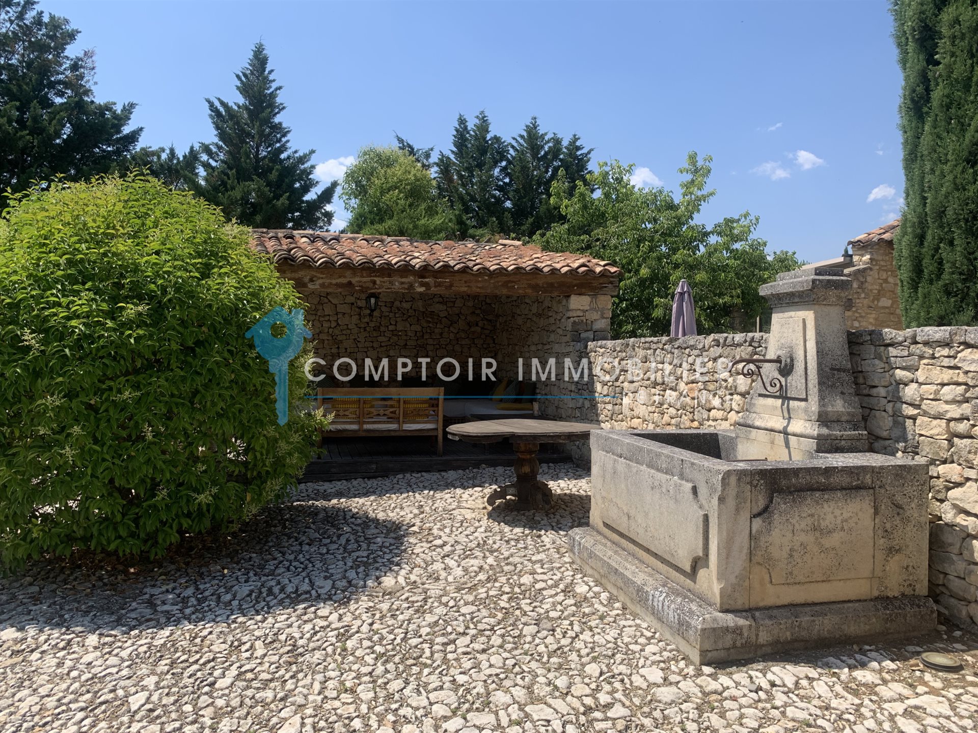 Maison à vendre, 520m², Rustrel