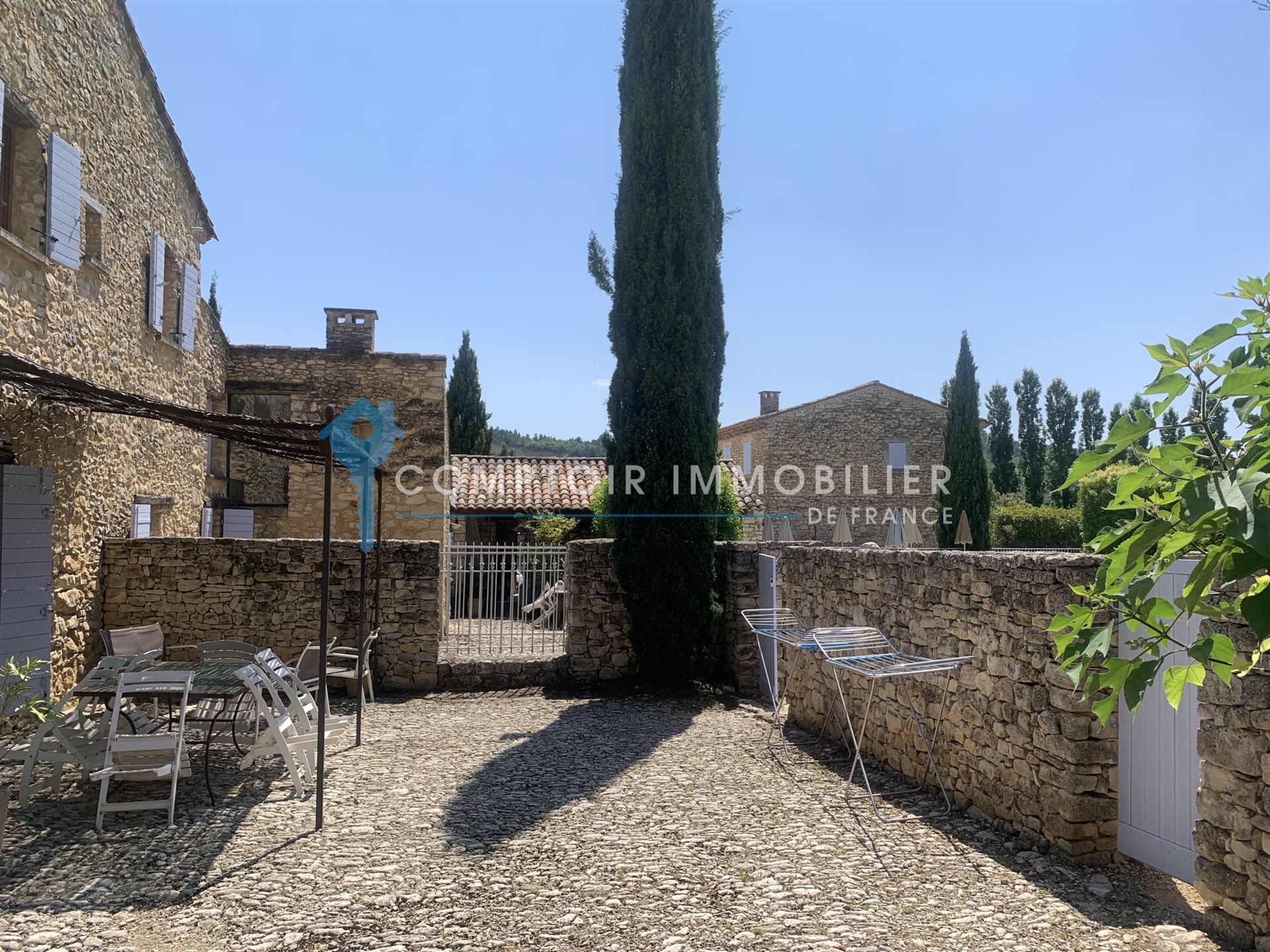Maison à vendre, 520m², Rustrel
