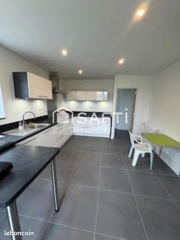 Maison à vendre, 135m², Saint-Ségal