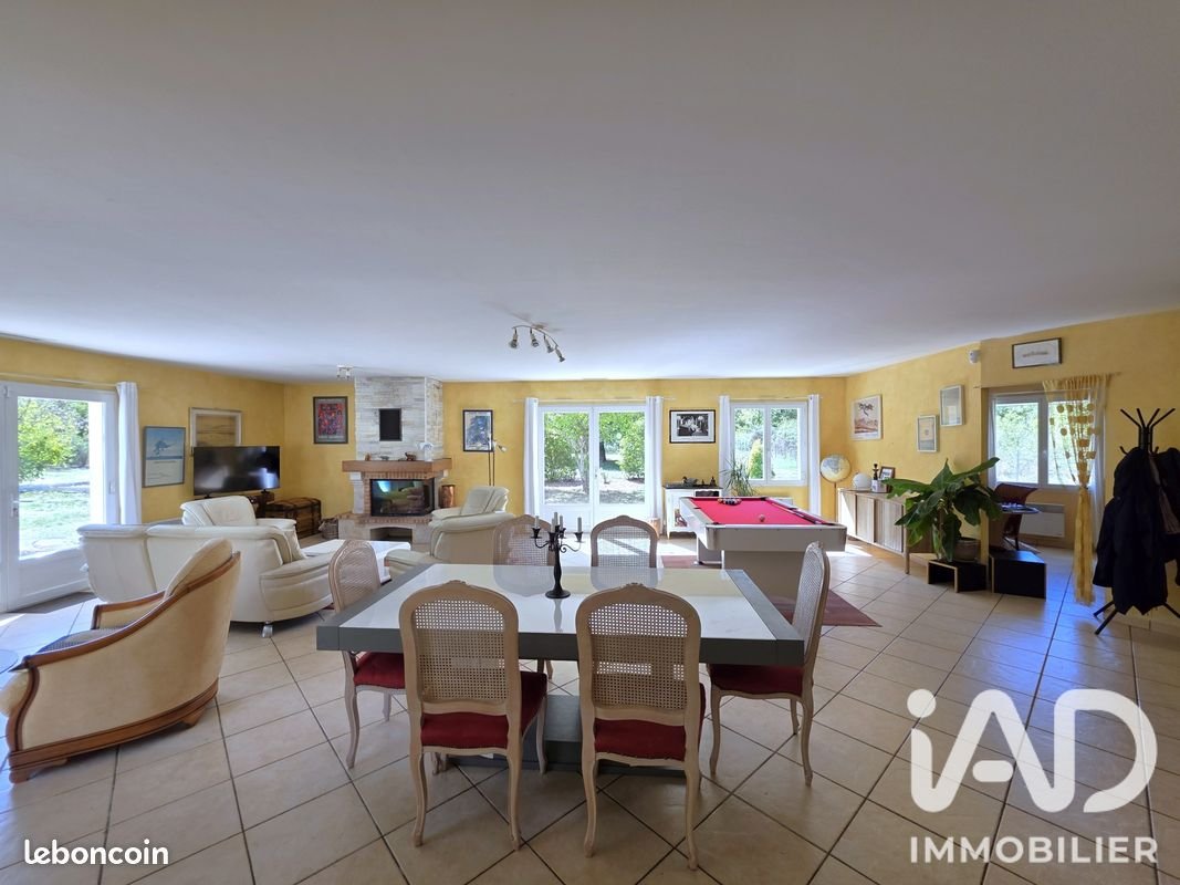 Maison à vendre, 163m², Étauliers