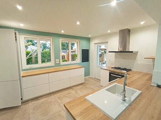 Maison 8 pièces 178 m² · à Breuil-Magné · 178 m² · 495 000 €