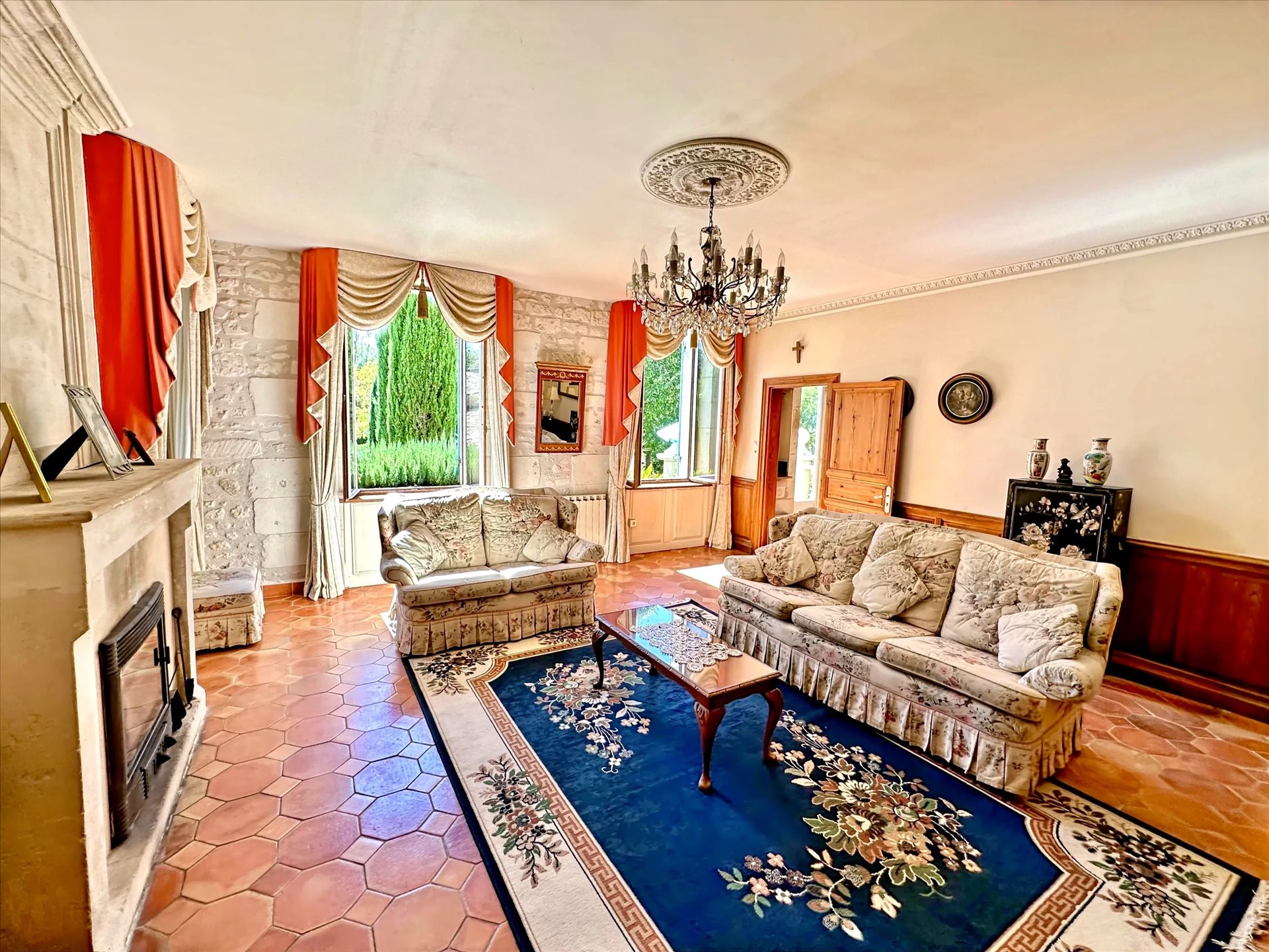 Maison à vendre, 285m², Saint-Dizant-du-Gua