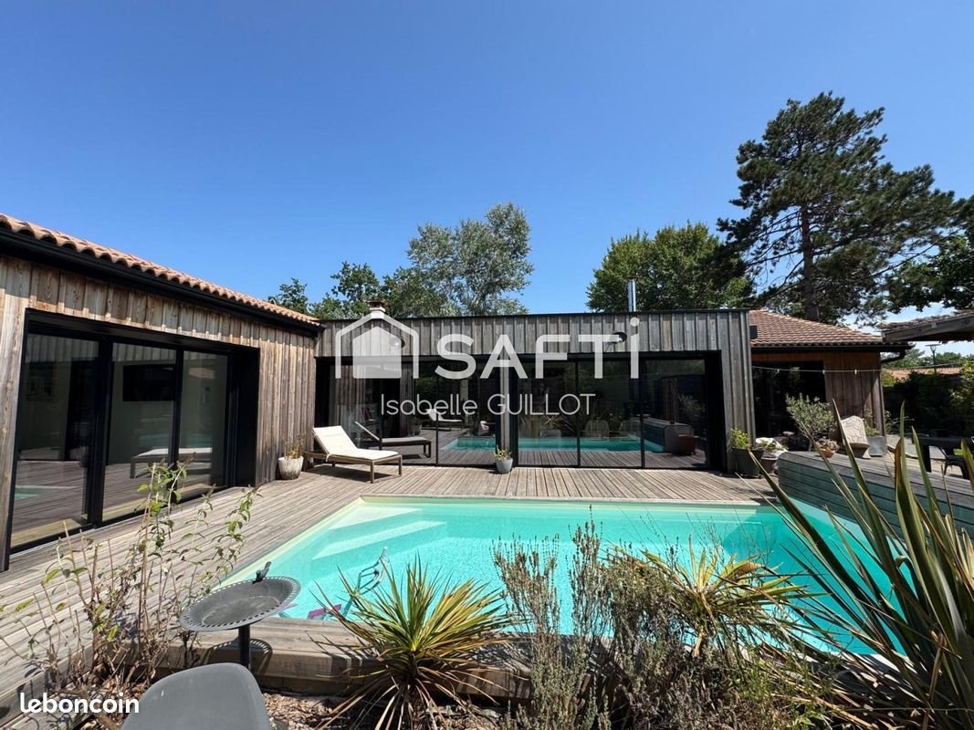 Maison à vendre, 200m², Arès