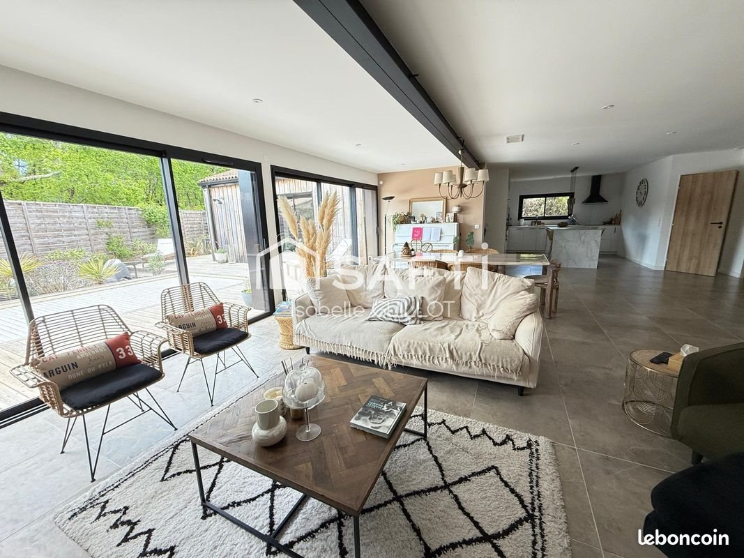 Maison à vendre, 200m², Arès