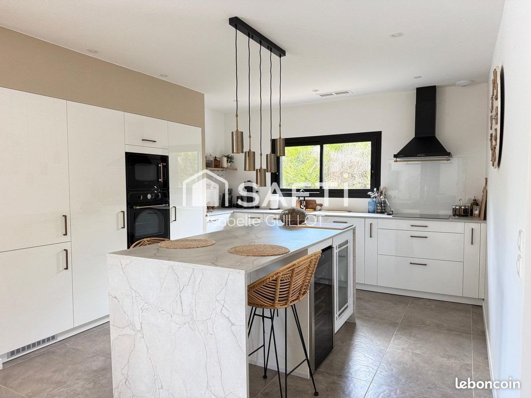 Maison à vendre, 200m², Arès