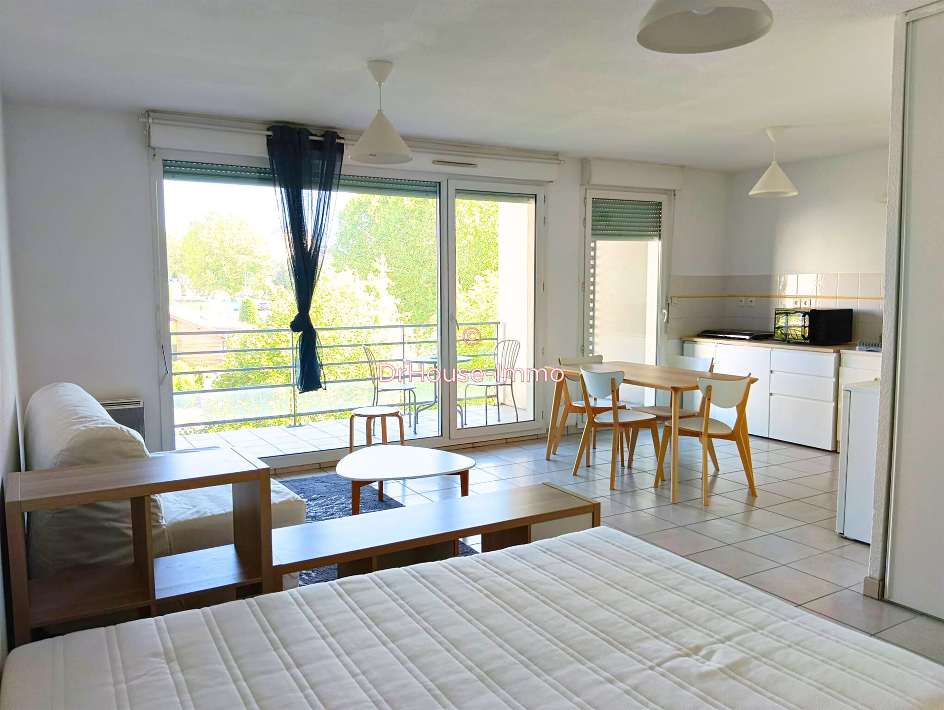 Appartement à louer, 27m², Saint-Priest-en-Jarez