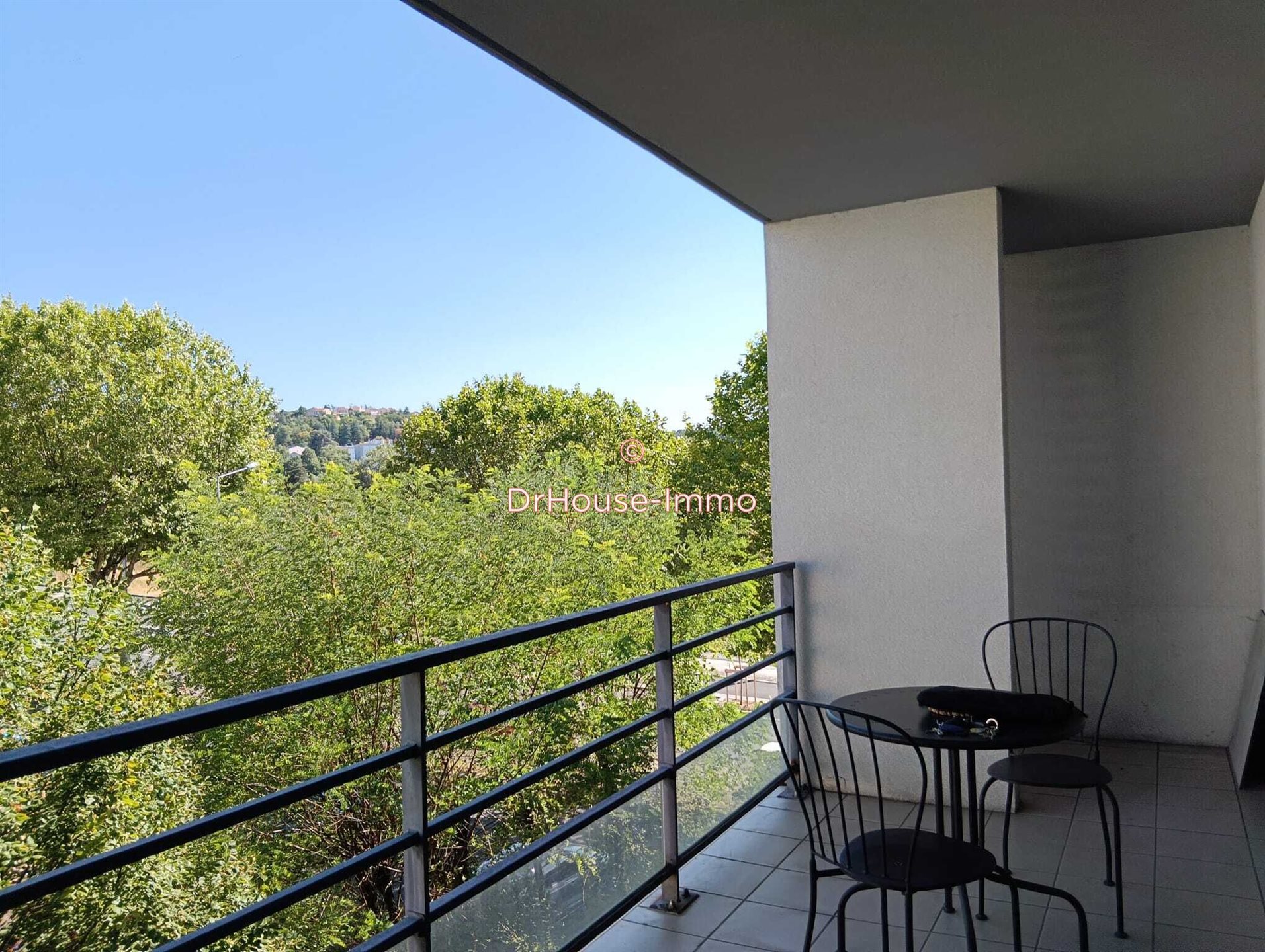 Appartement à louer, 27m², Saint-Priest-en-Jarez