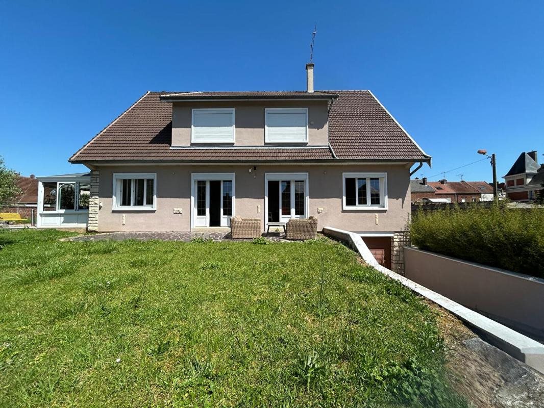 Maison à vendre, 262m², Chauny