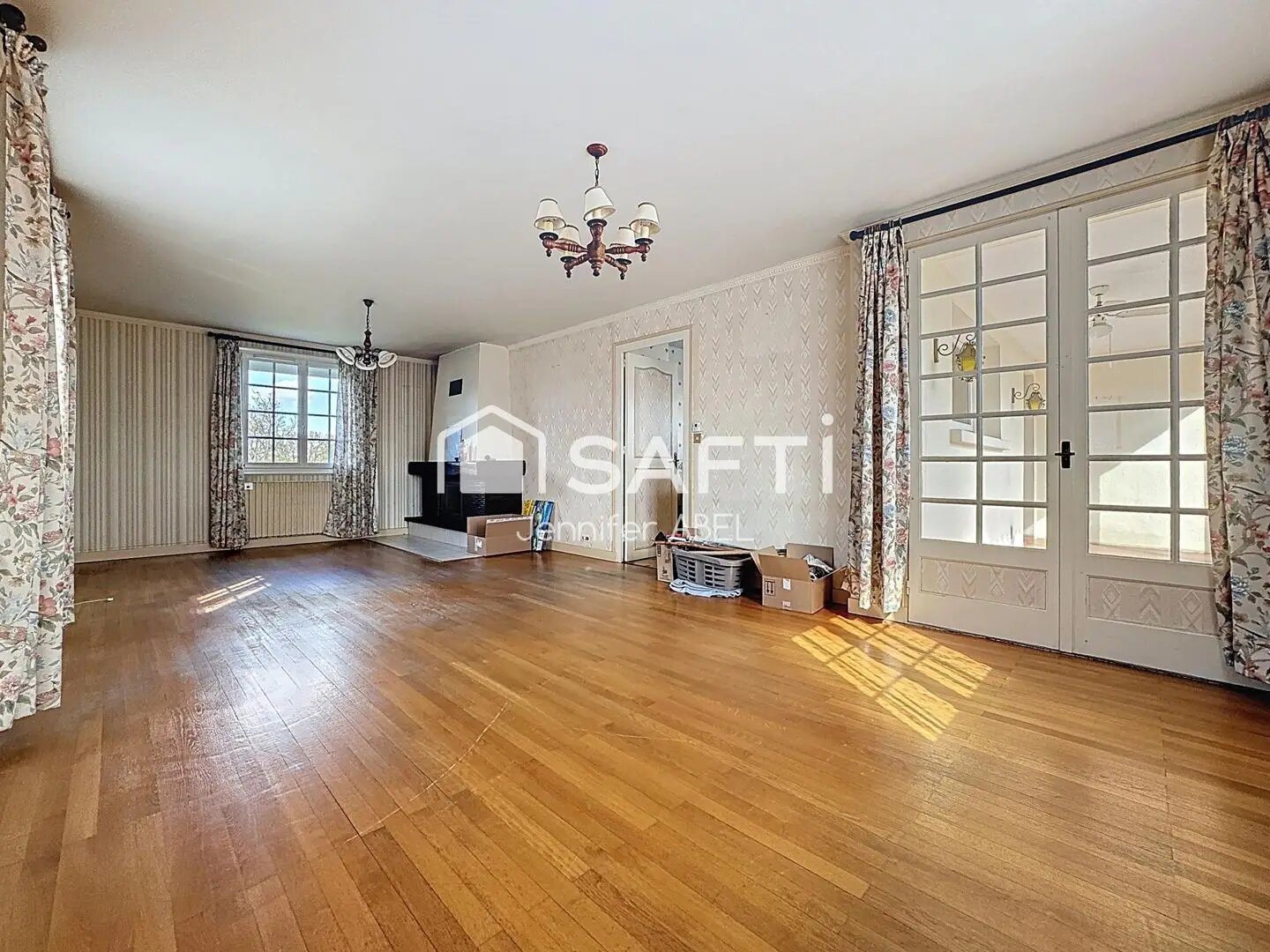 Maison à vendre, 131m², Clessé