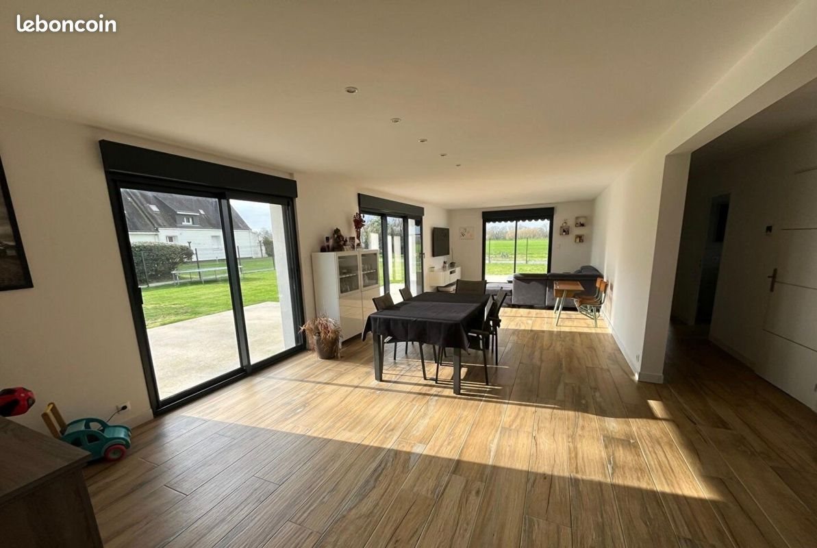 Maison à vendre, 202m², Plescop