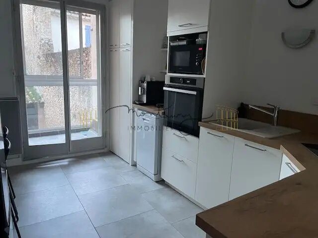 Appartement à vendre, 93m², Nîmes
