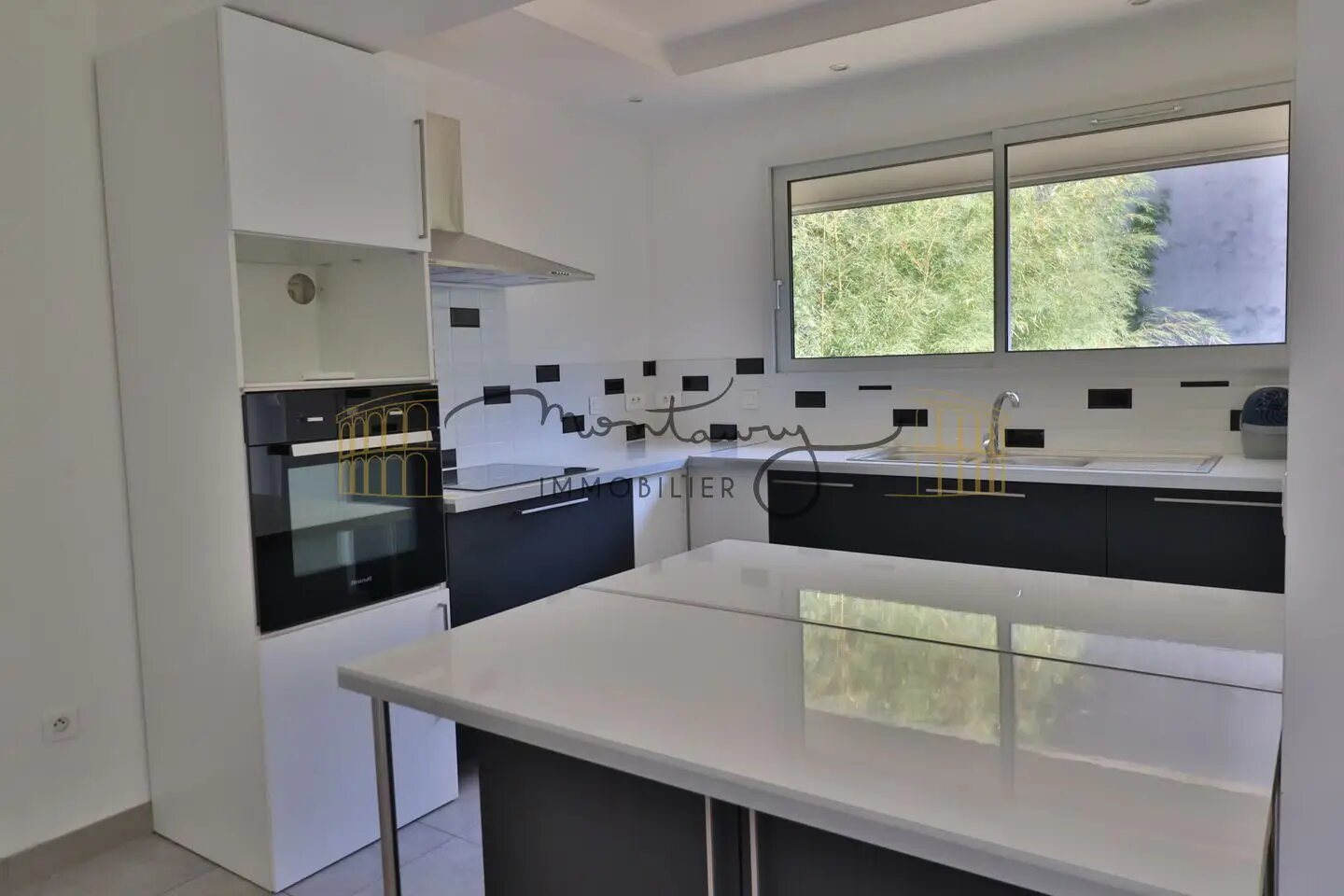 Maison à vendre, 86m², Nîmes