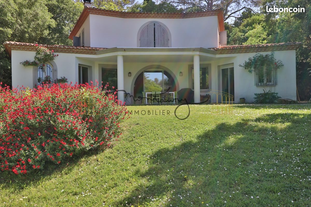 Maison à vendre, 220m², Nîmes