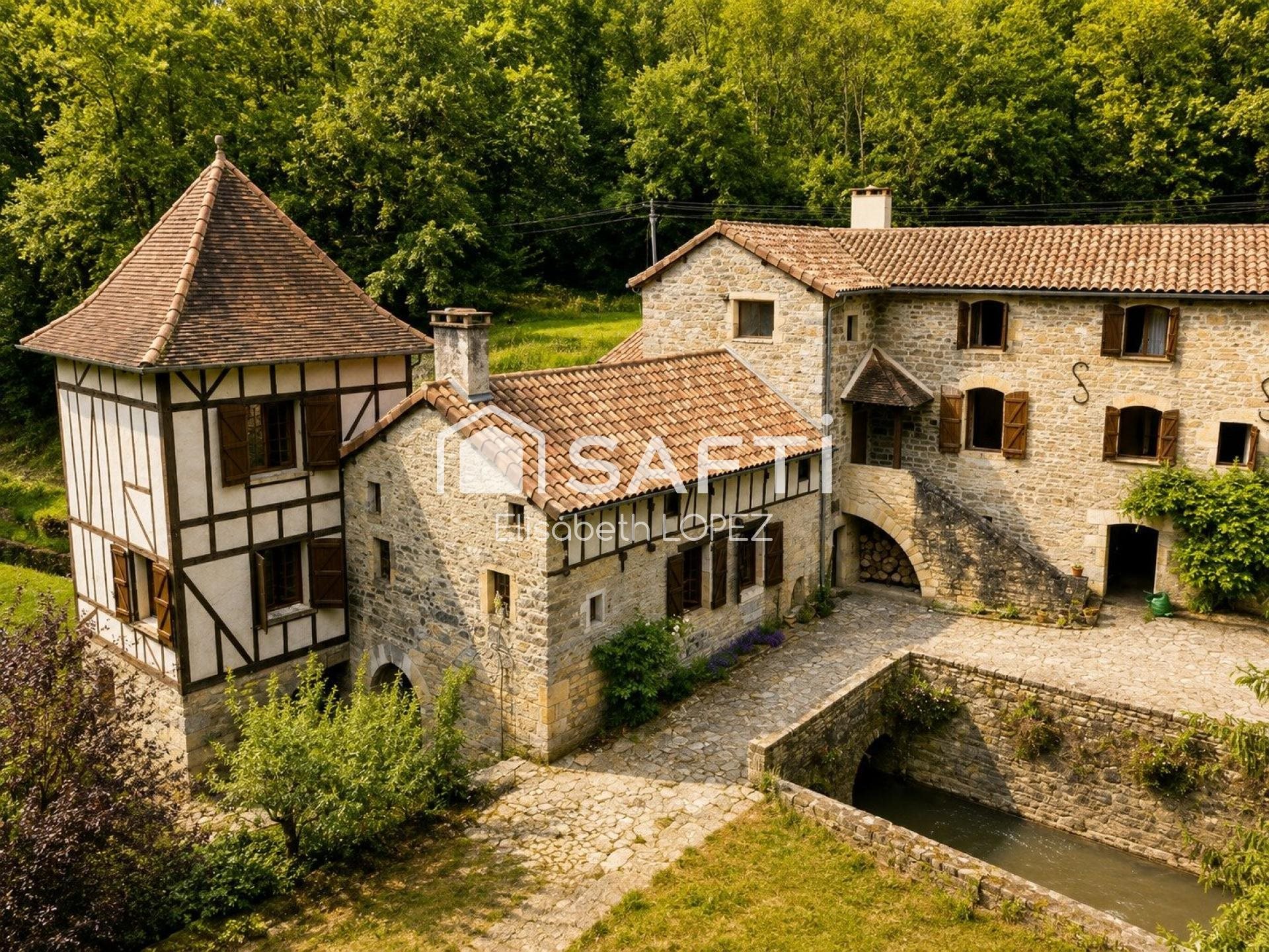 Maison à vendre, 235m², Caylus