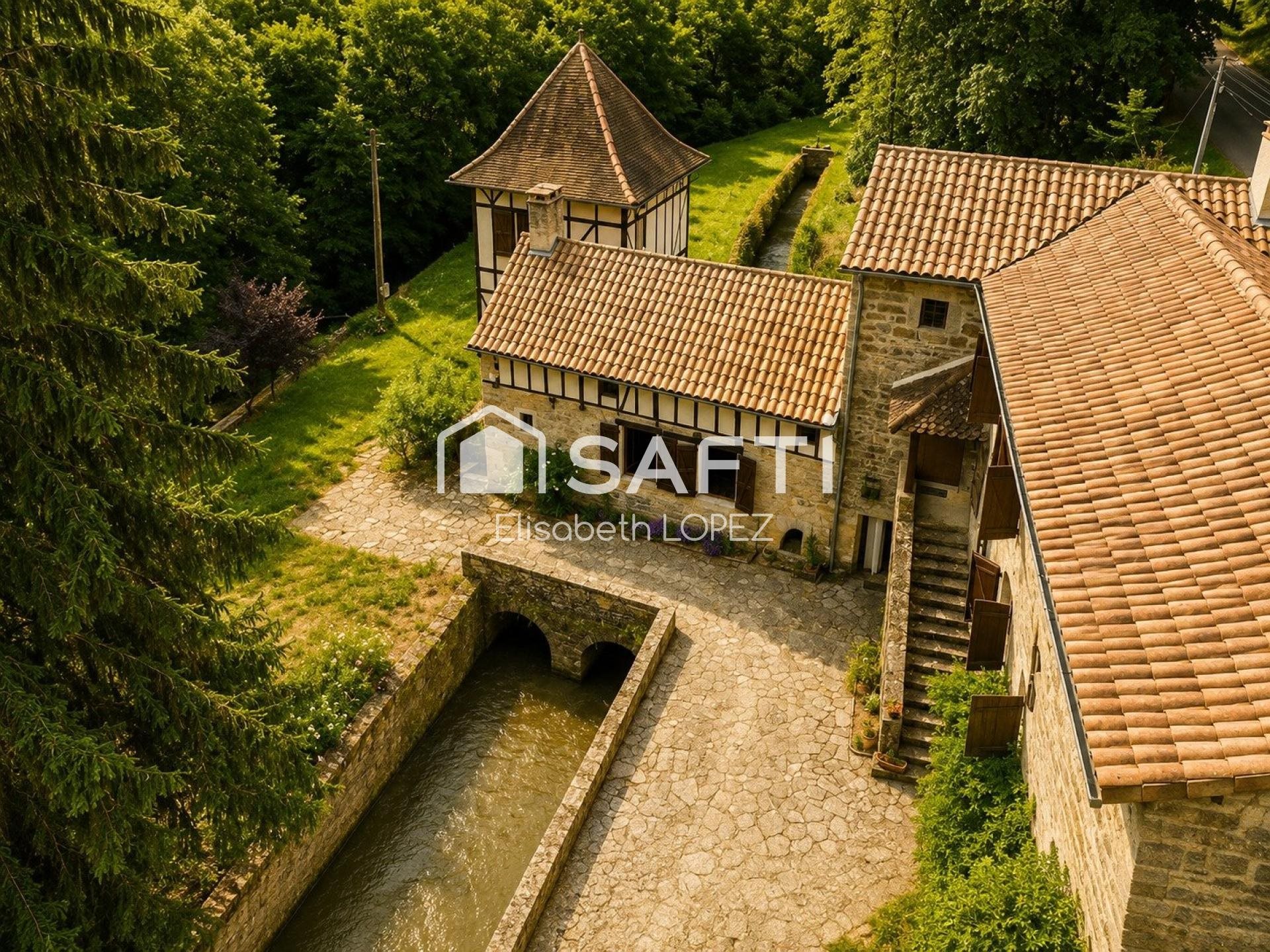 Maison à vendre, 235m², Caylus