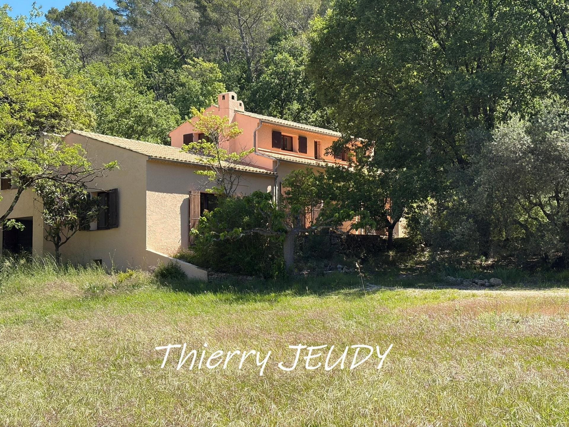 Maison à vendre, 132m², Méounes-lès-Montrieux
