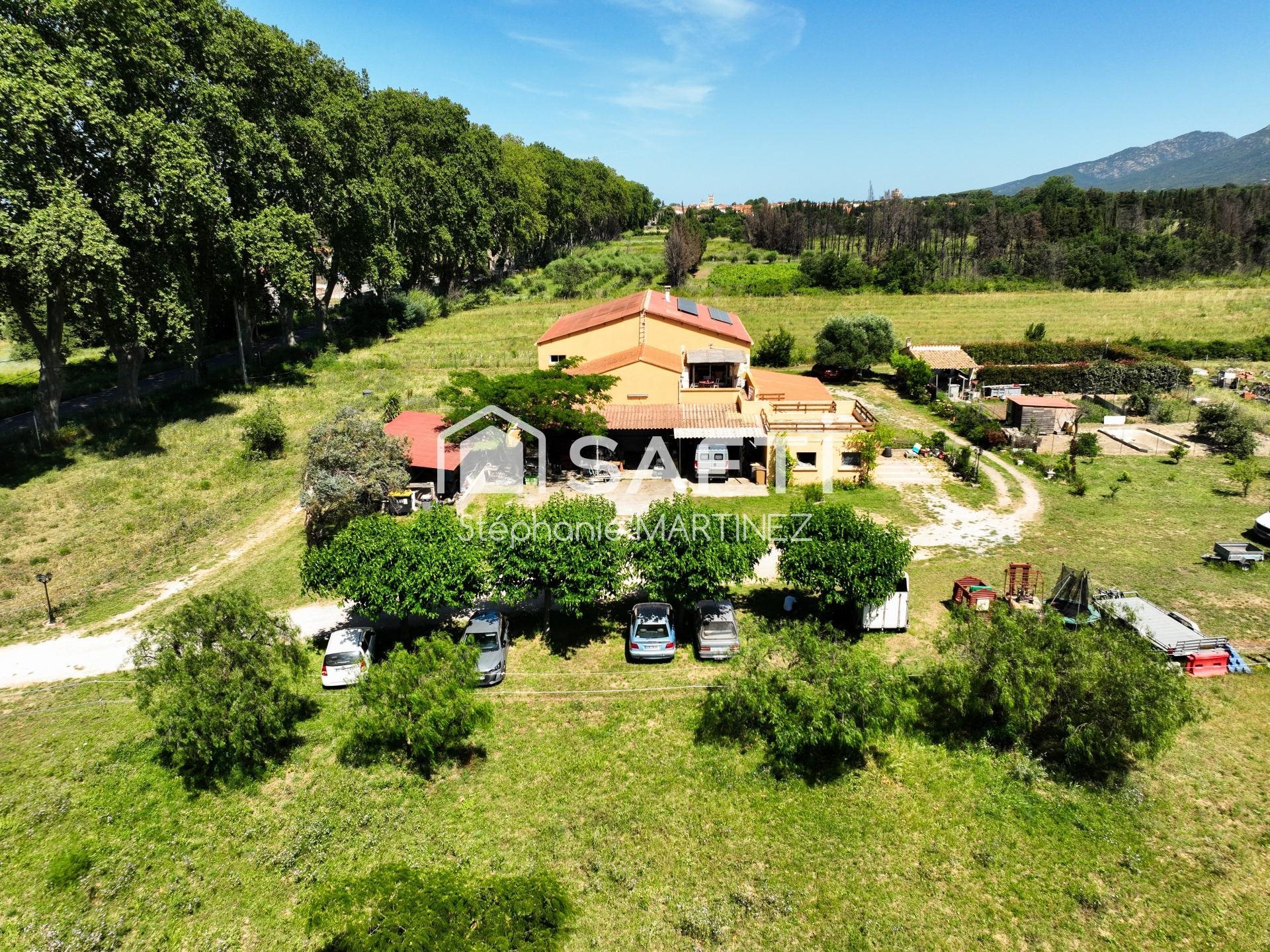 Maison à vendre, 271m², Saint-Génis-des-Fontaines