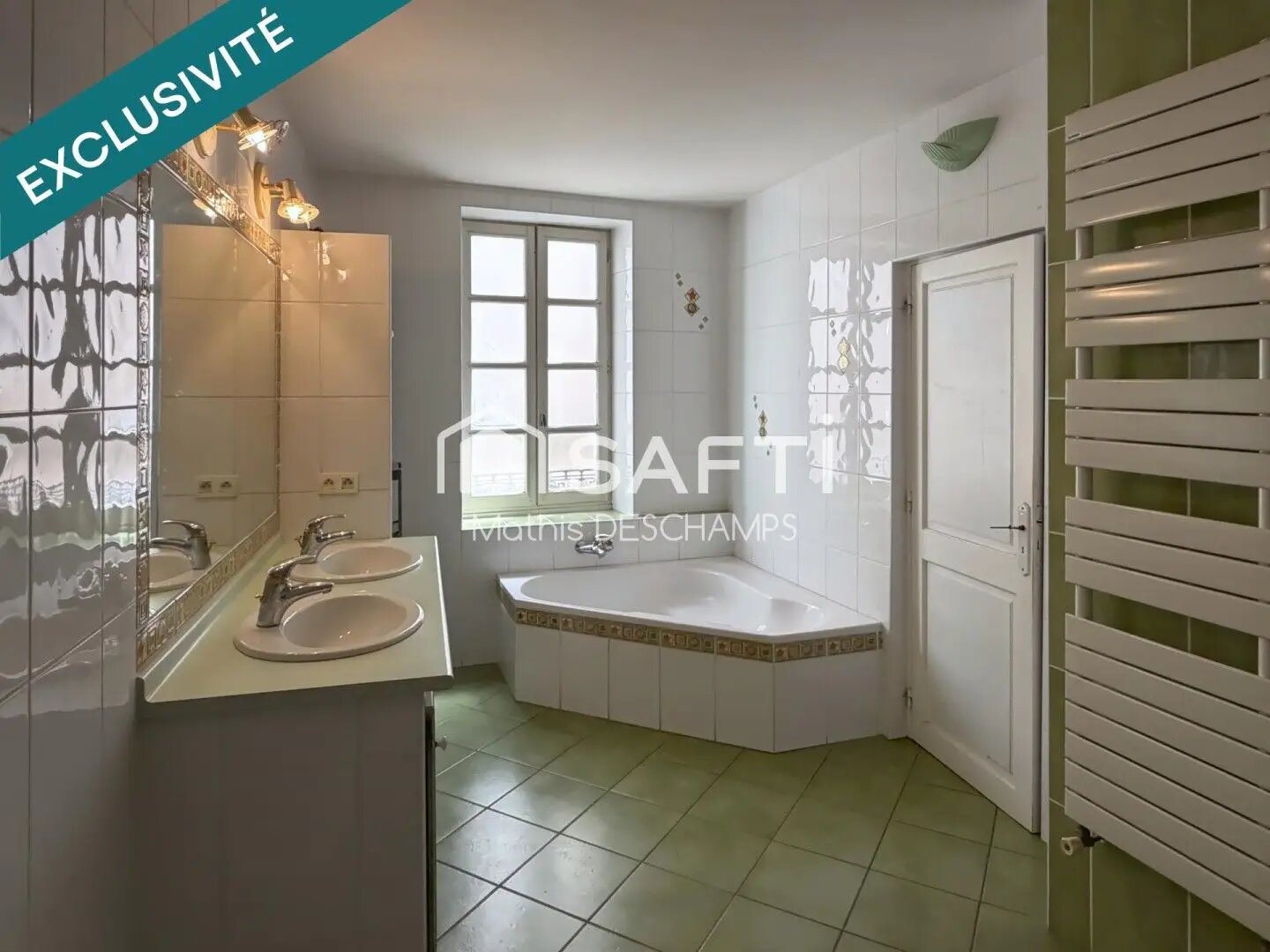 Maison à vendre, 198m², Bourg-Saint-Andéol