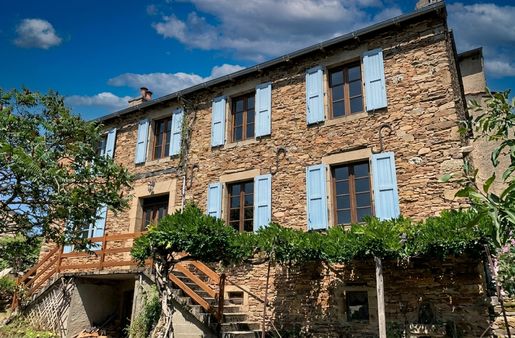 Maison 5 pièces 160 m² · à Connac · 160 m² · 165 000 €