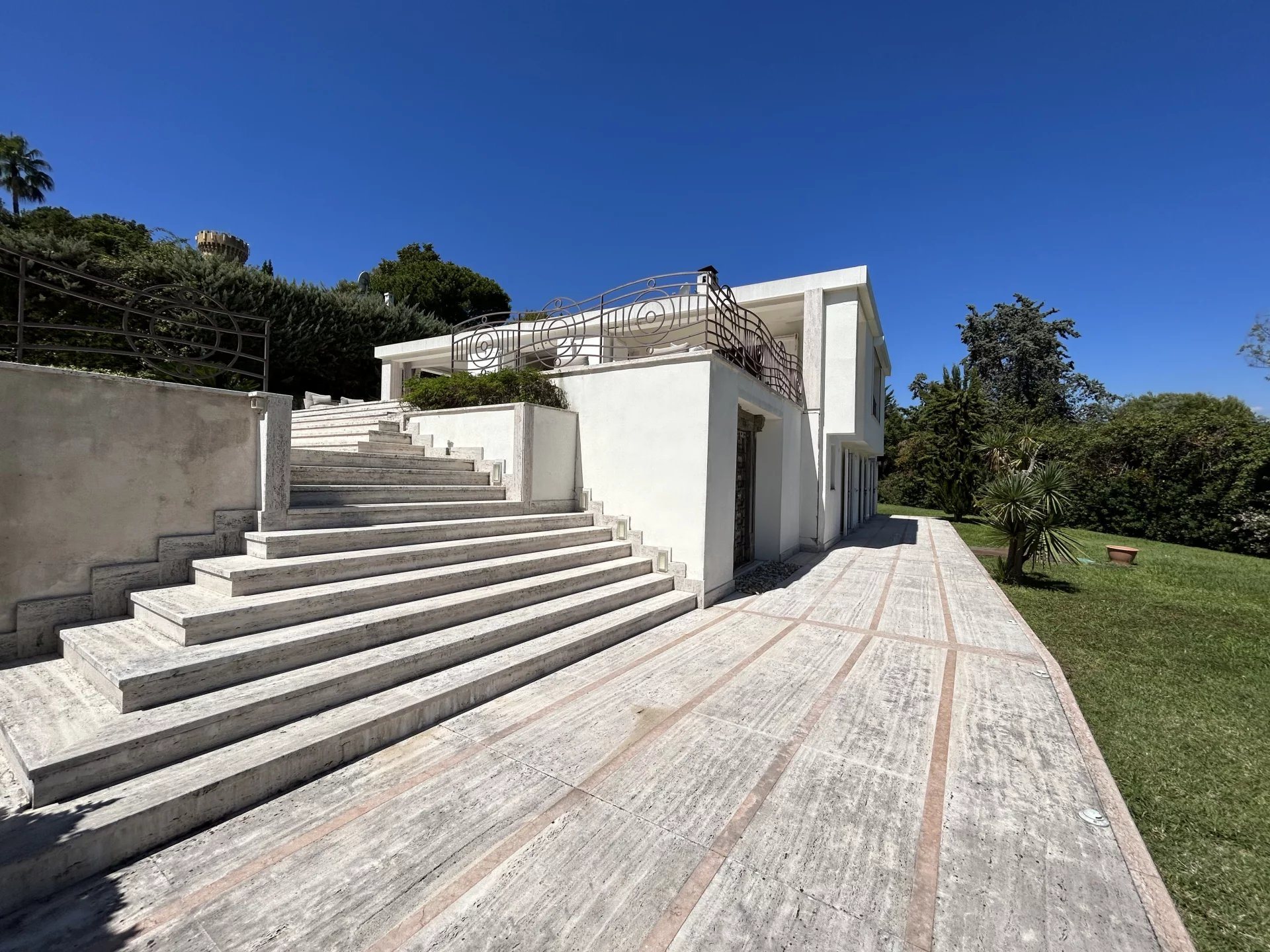 Super Cannes - Beautiful Property with Sea View - Plus