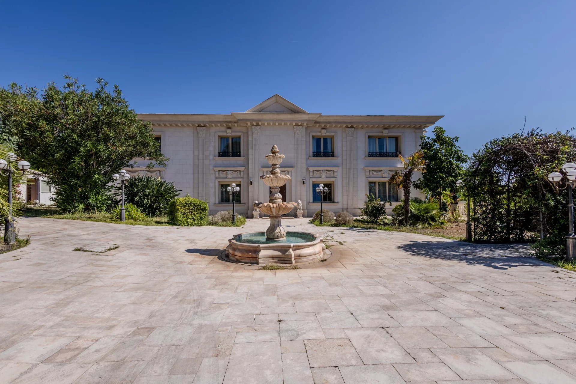 Maison à vendre, 680m², Vallauris