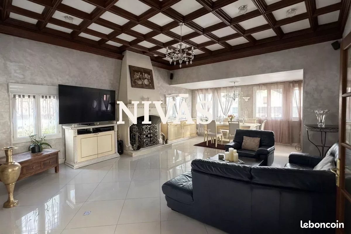 Maison à vendre, 238m², Goussainville