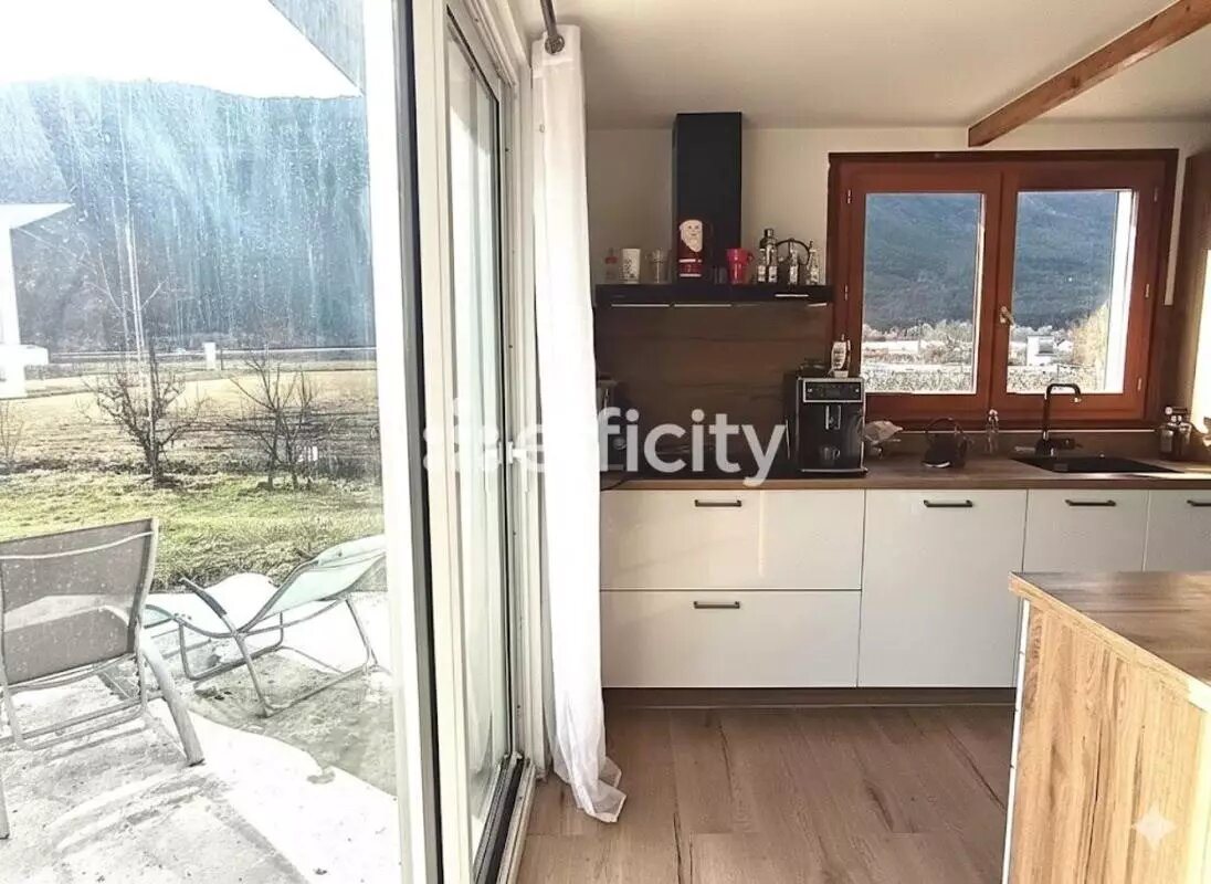 Maison à vendre, 130m², Laragne-Montéglin
