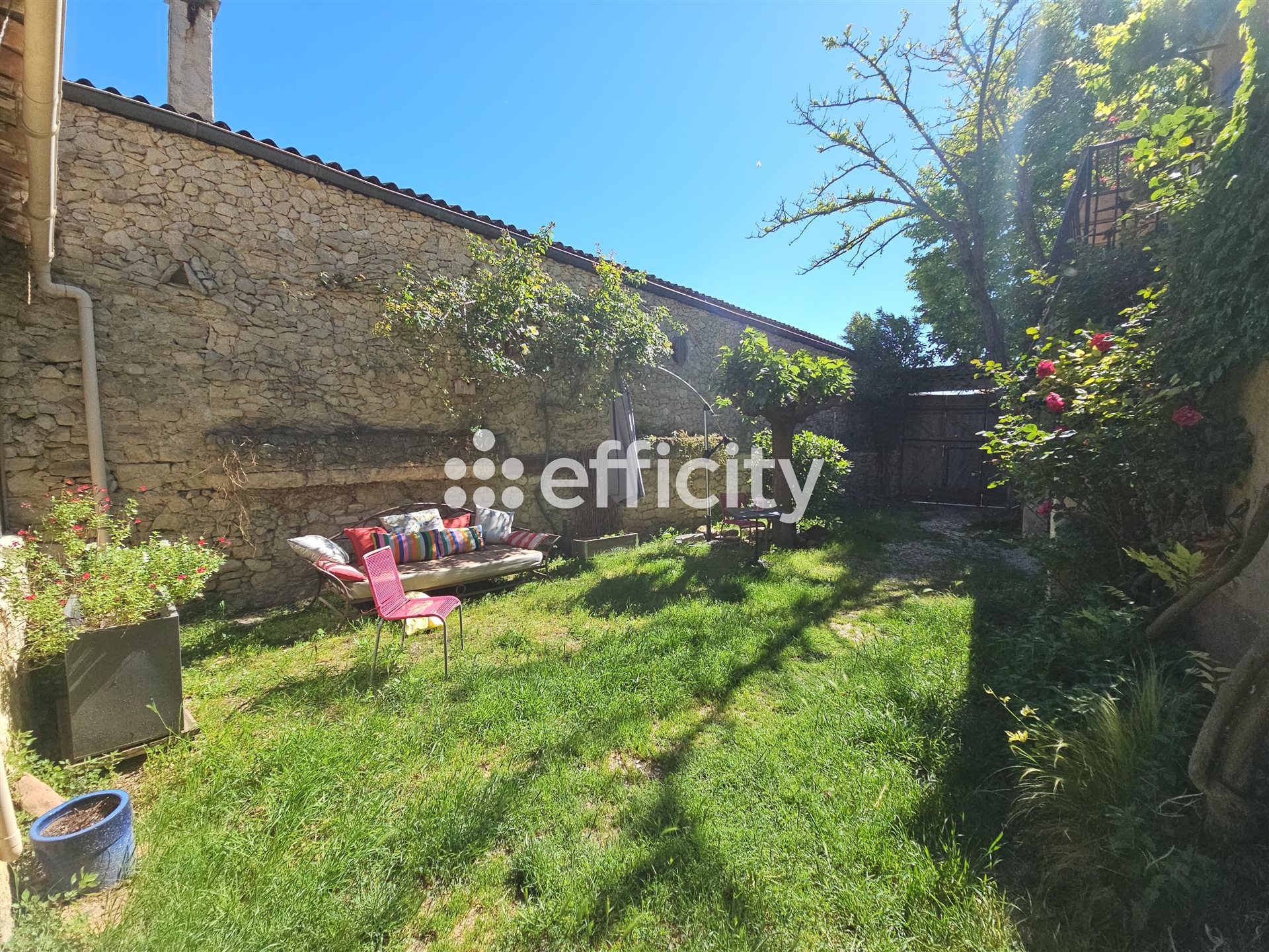 Maison à vendre, 218m², Saint-Martin-de-la-Brasque