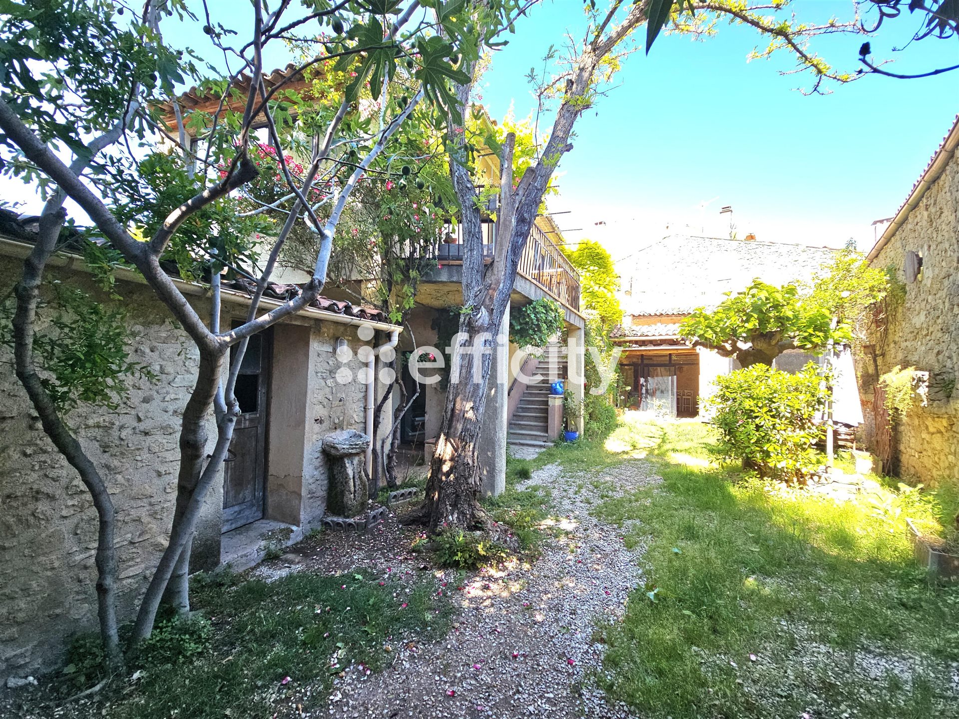 Maison à vendre, 218m², Saint-Martin-de-la-Brasque