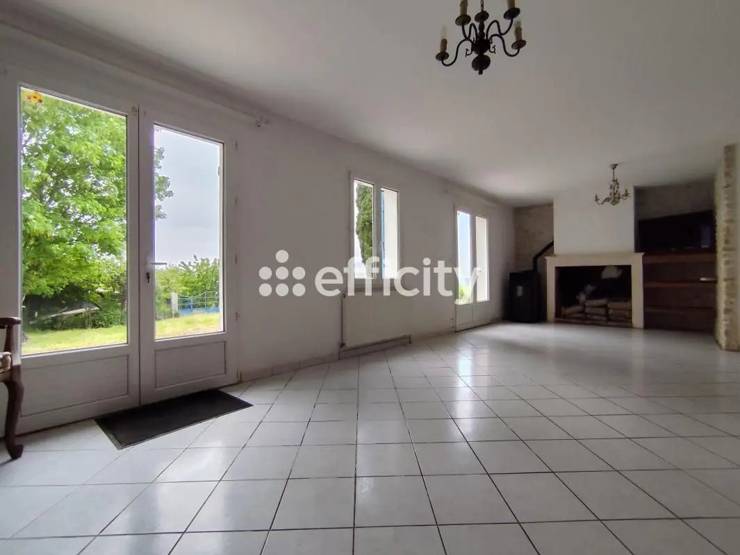Maison à vendre, 102m², Chaniers