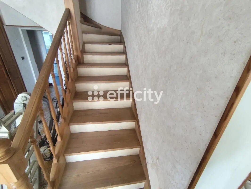 Maison à vendre, 180m², Jarnac-Champagne
