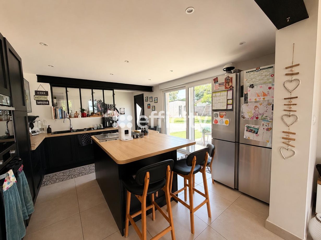 Maison à vendre, 171m², La Lande-de-Fronsac