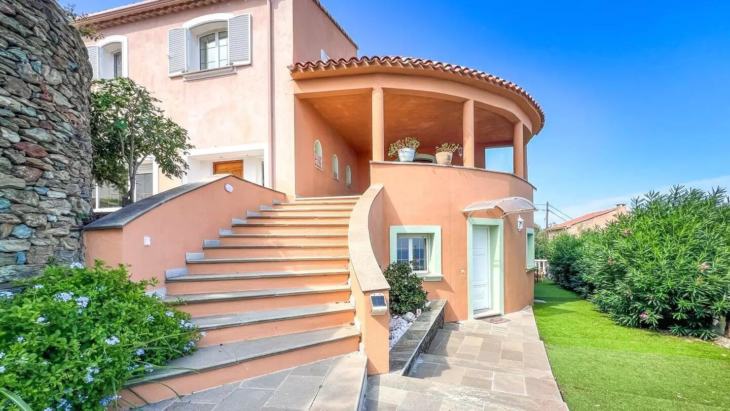 Maison à vendre, 232m², San-Martino-di-Lota