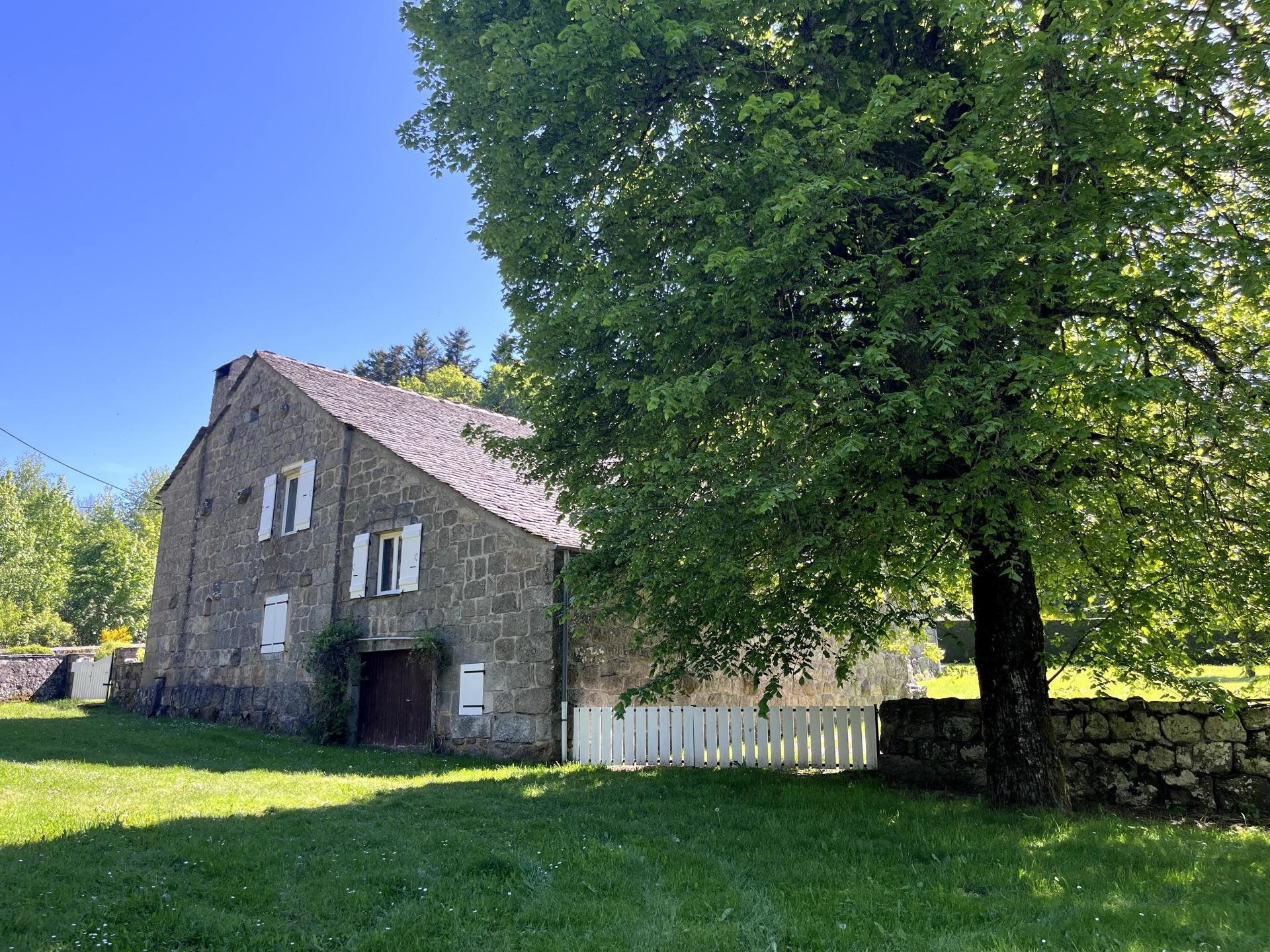 Maison à vendre, 120m², Saint-Jeures