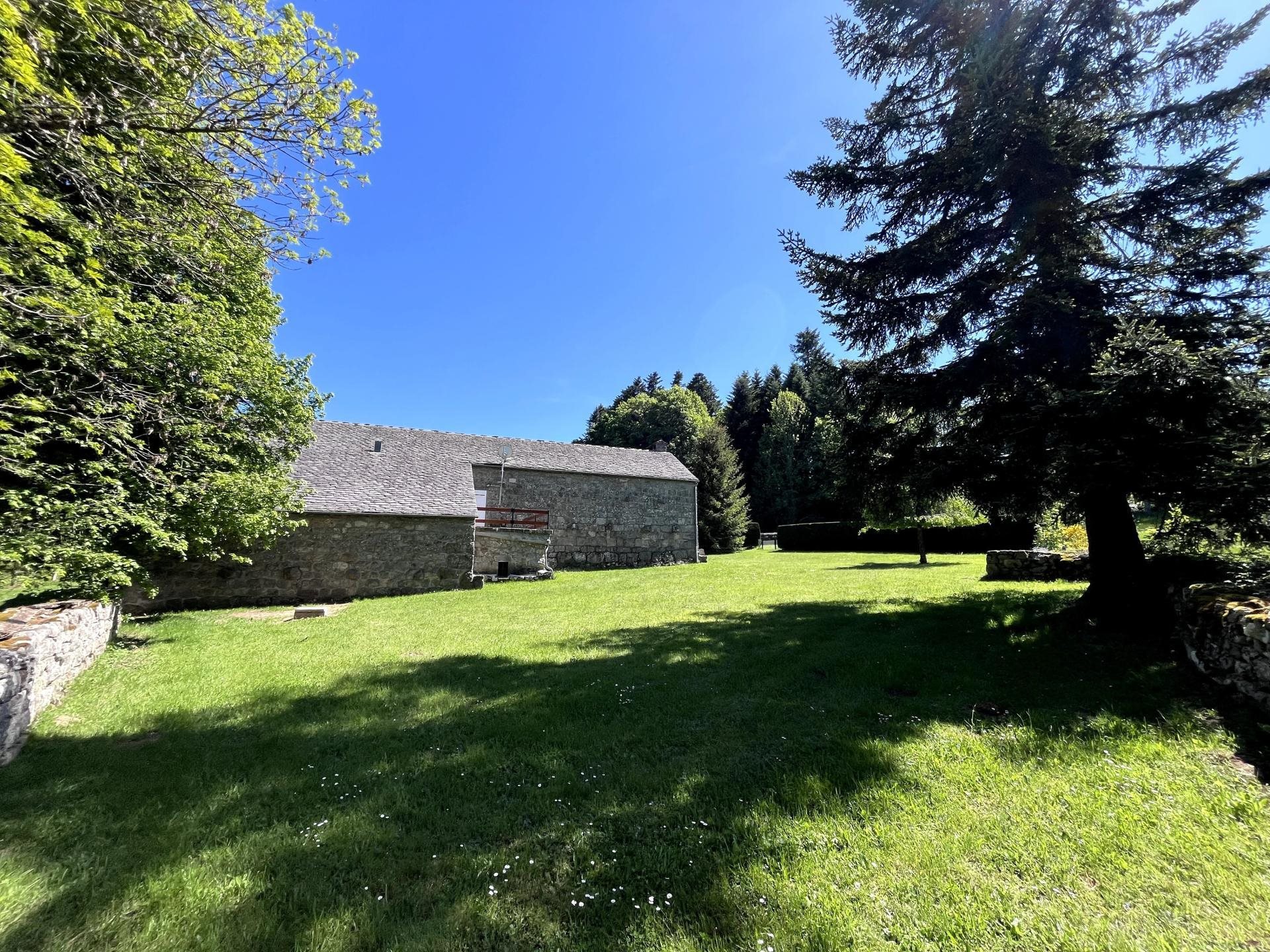 Maison à vendre, 120m², Saint-Jeures