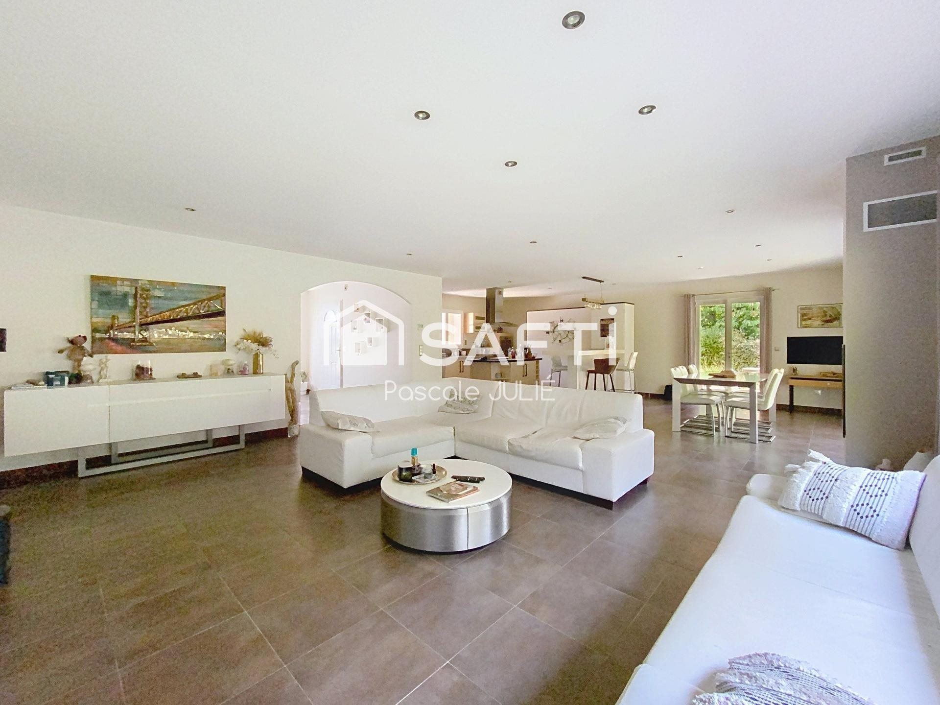 Maison à vendre, 174m², Lanta